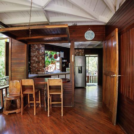 Bungalows Ache Cahuita Eksteriør bilde