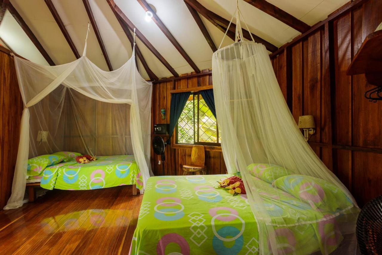 Bungalows Ache Cahuita Eksteriør bilde