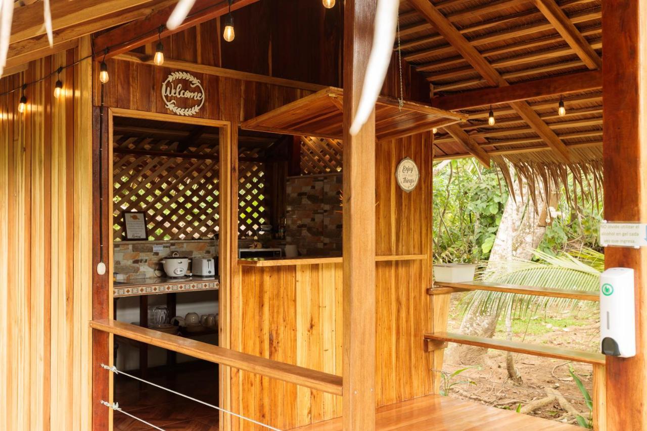 Bungalows Ache Cahuita Eksteriør bilde