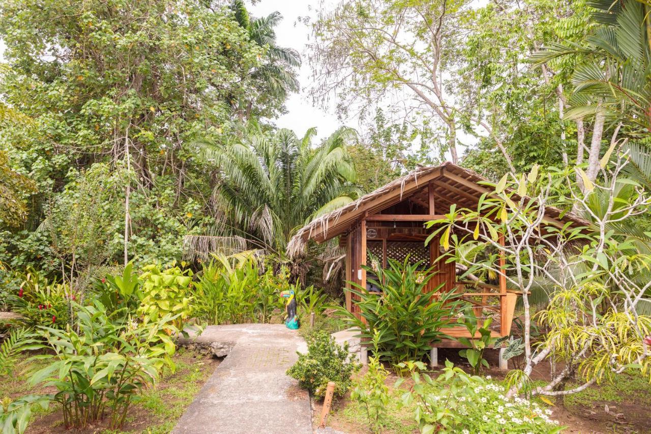 Bungalows Ache Cahuita Eksteriør bilde