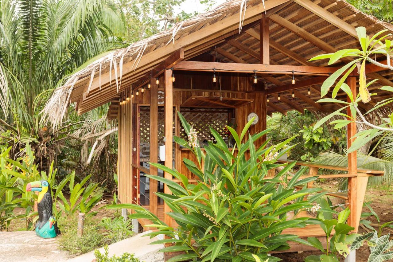 Bungalows Ache Cahuita Eksteriør bilde