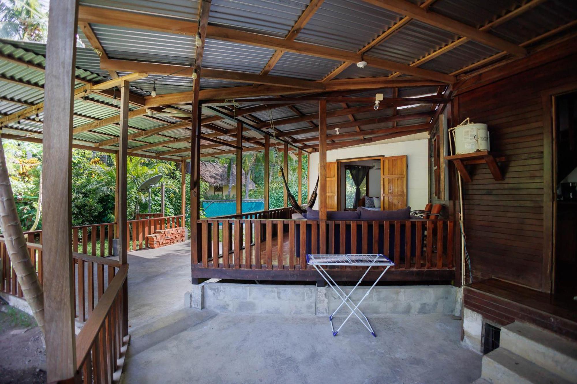 Bungalows Ache Cahuita Eksteriør bilde